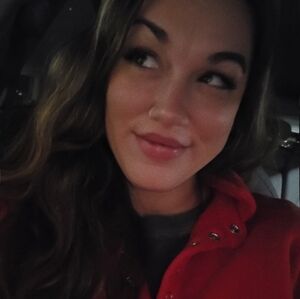 Meet your Posher, Arissa